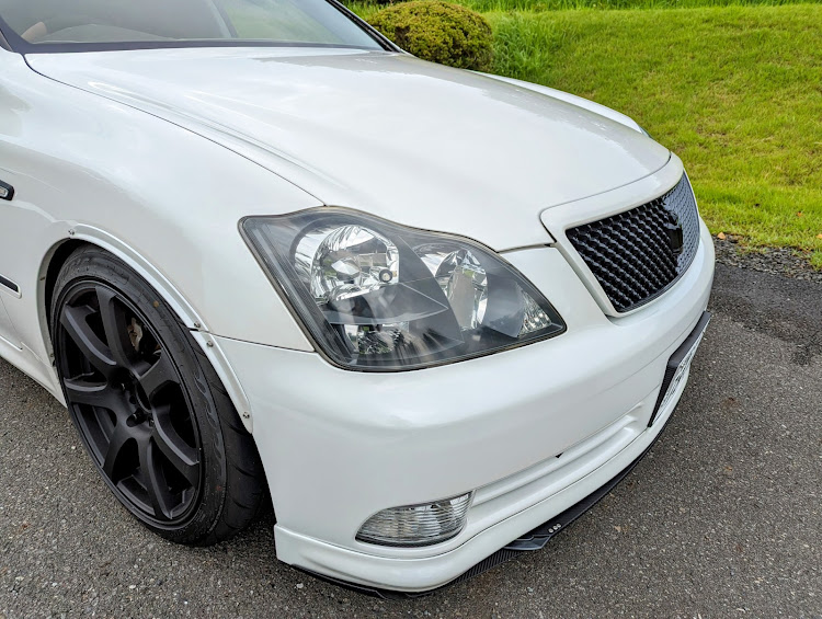クラウンアスリートのムッチリタイヤ・純正流用・車写活・洗車・DIYに関するカスタム事例の投稿画像3枚目