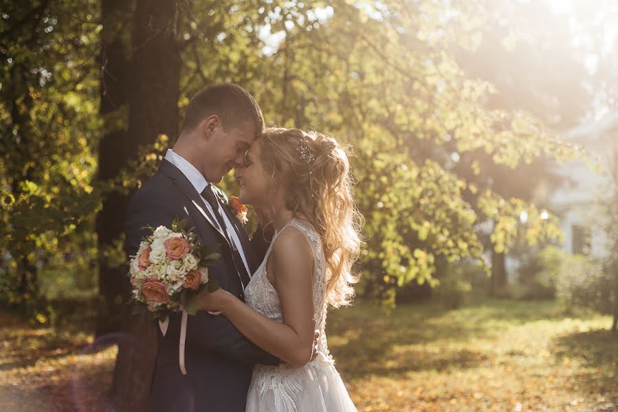 Fotógrafo de casamento Anya Piorunskaya (annyrka). Foto de 30 de dezembro 2018