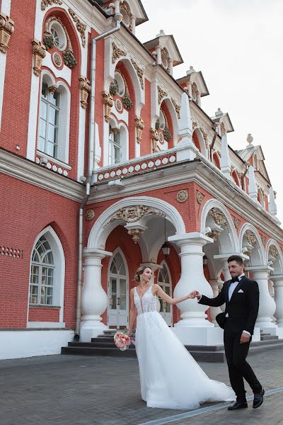 Svatební fotograf Olga Tkachenko (tkachenkooly). Fotografie z 1.října 2019
