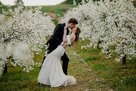 Fotografo di matrimoni Paweł Mucha (zakatekwspomnien). Foto del 12 maggio 2023