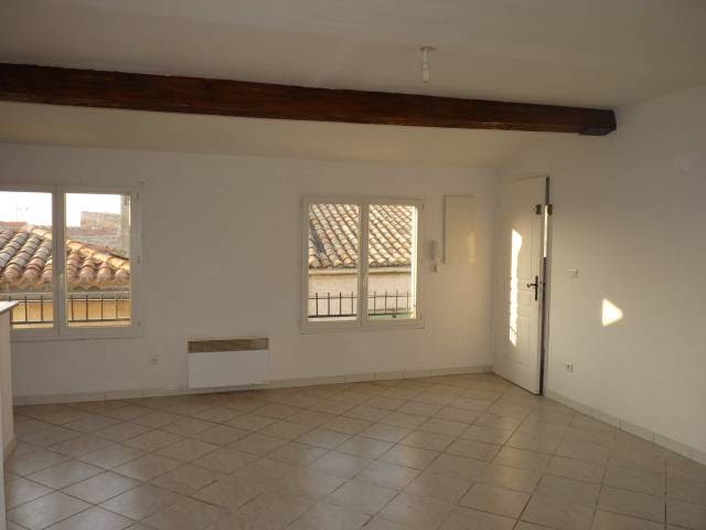 Location  appartement 3 pièces 54 m² à Pexiora (11150), 400 €