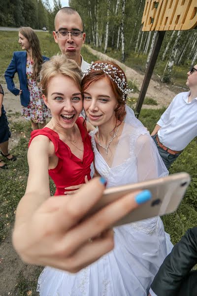 Wedding photographer Vladimir Kr (volniyveter). Photo of 20 March 2020