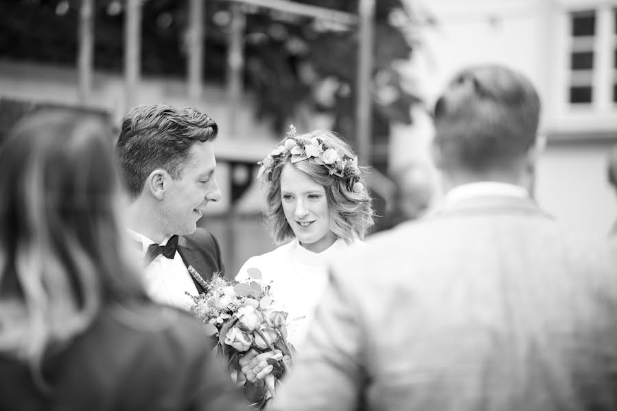Esküvői fotós Friderika Wollweber (throughfridaseye). Készítés ideje: 2022 június 7.