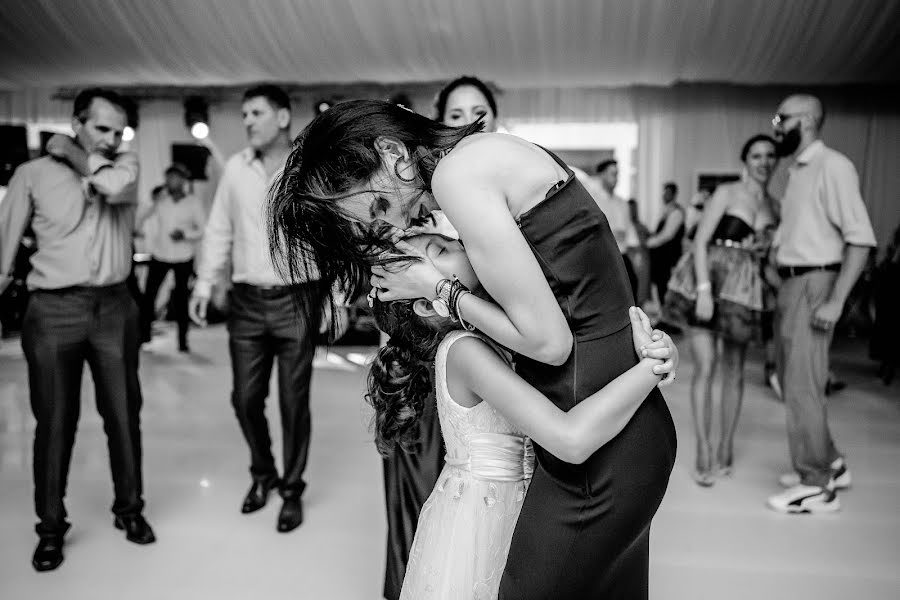 Fotografer pernikahan Florin Belega (belega). Foto tanggal 6 Desember 2023