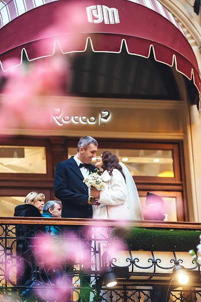 Fotógrafo de casamento Alena Shpinatova (lenchik242). Foto de 28 de fevereiro 2017