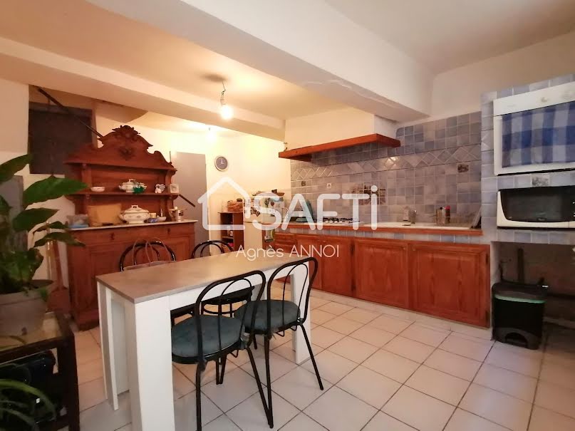 Vente maison 3 pièces 55 m² à Signes (83870), 134 400 €