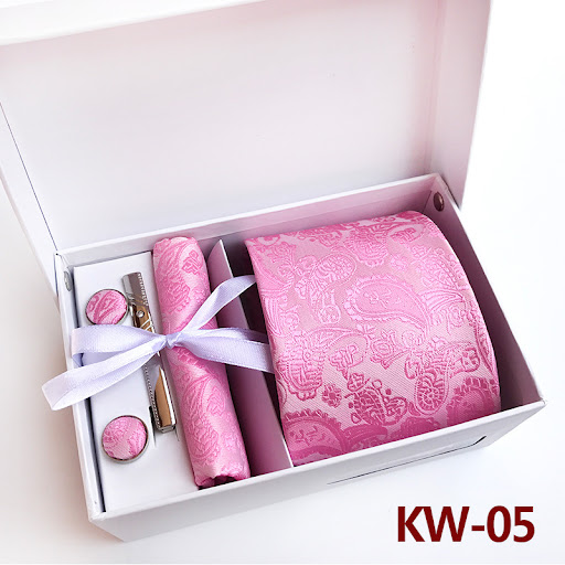 Title 4, Mens Tie Gift Box 6 Piece Business Suit A comp...