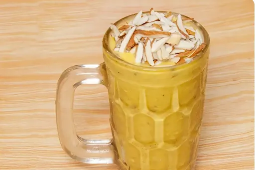 Kesar Elaichi Dry Fruits Shake