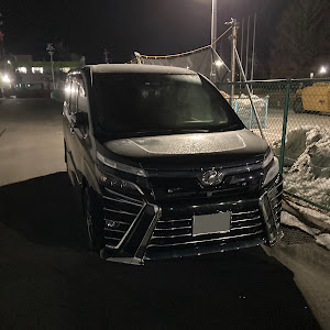 ヴォクシー ZRR80W