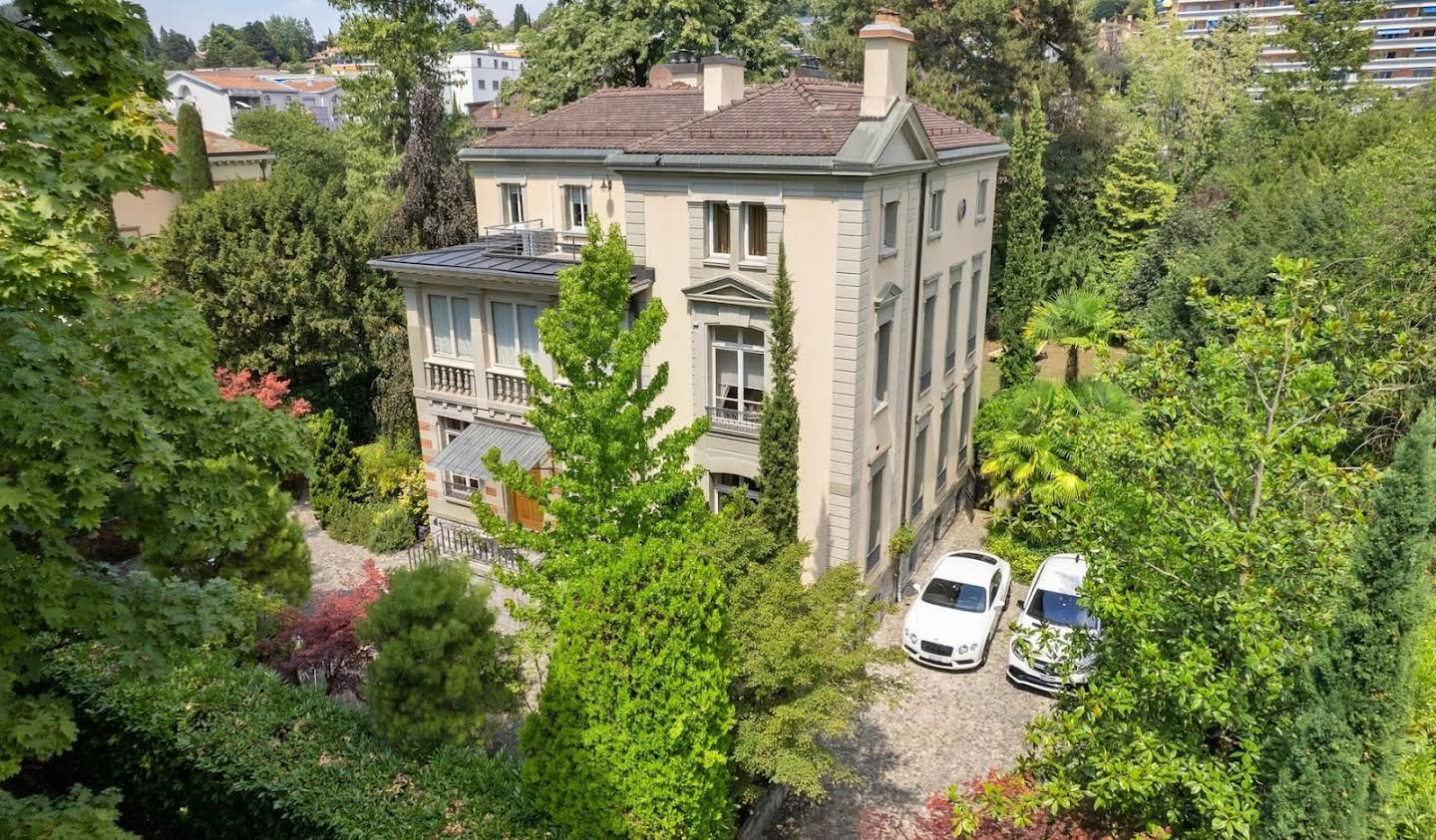 House with garden and terrace Montreux