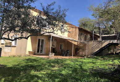 Maison avec piscine et terrasse 20