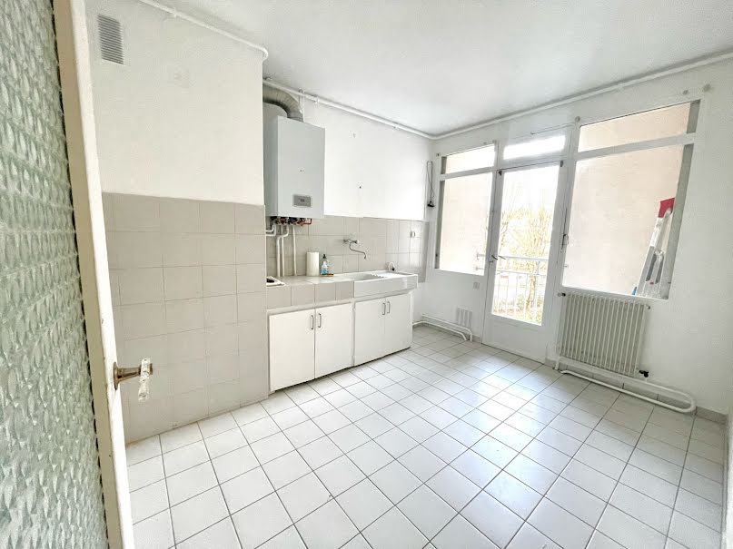 Vente appartement 4 pièces 71 m² à Le Plessis-Trévise (94420), 182 000 €