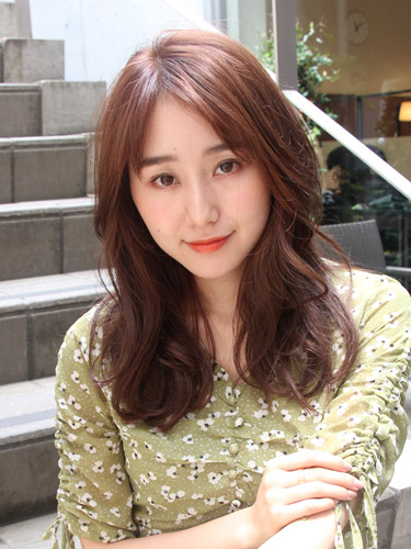 前髪なしの韓国風ヘアスタイルまとめ トレンドの髪型をレングス別にご紹介 Trill トリル