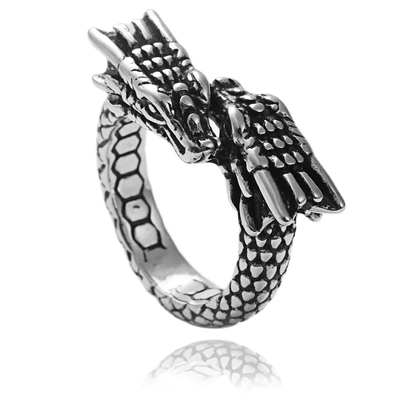 Europese en Amerikaanse Ornamenten Titanium Stalen Chinese Draak Retro Ring, Heren Sieraad, Vintage Uitstraling en Duurzaam.