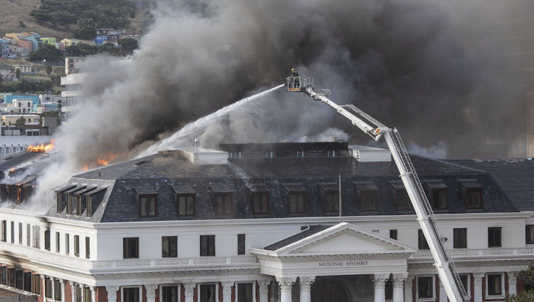 Parliament buiding burns in Cape Town on January 3 2023.