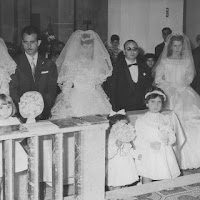 UNA CERIMONIA PER TRE MATRIMONI di 