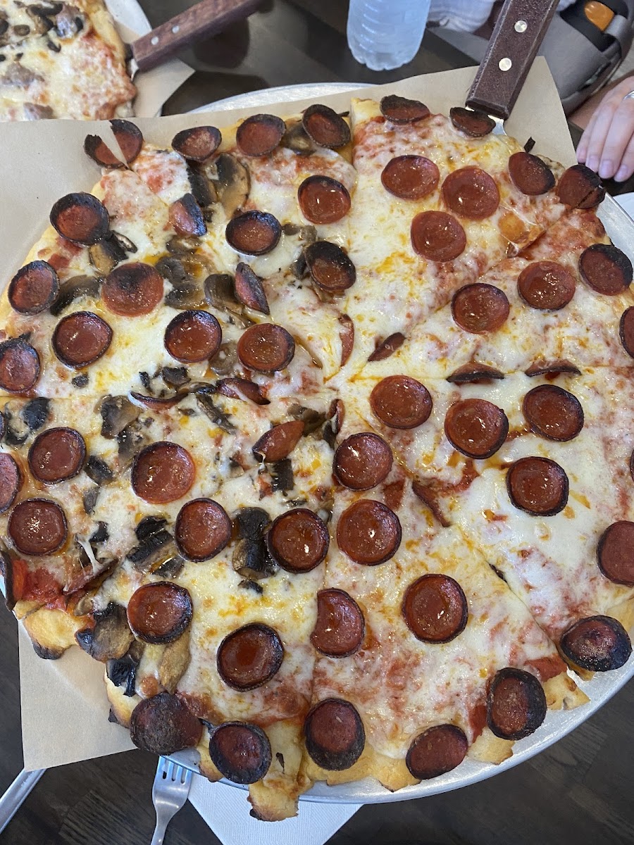 Pepperoni with half mushrooms