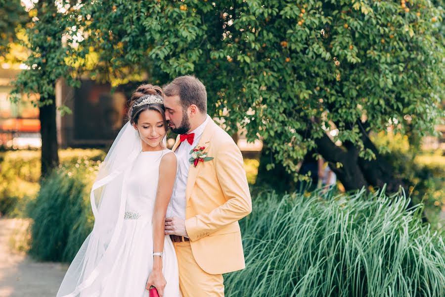 Fotografo di matrimoni Alesya Belova (artlesya). Foto del 5 settembre 2017