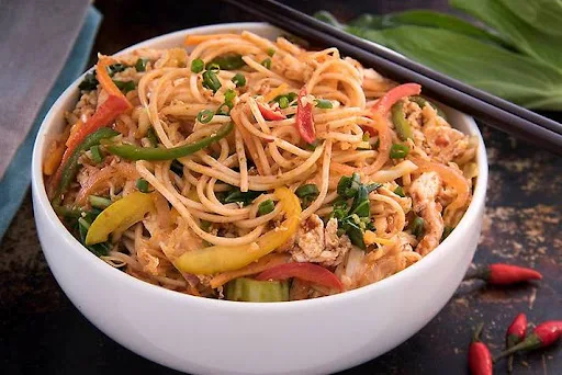 Chilli Garlic Chicken Noodles