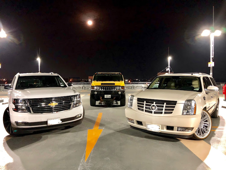 H2のシボレータホ・キャデラックエスカレードESVESV・キャデラックドゥービル・松山空港立体駐車場・HUMMERに関するカスタム事例の投稿画像4枚目