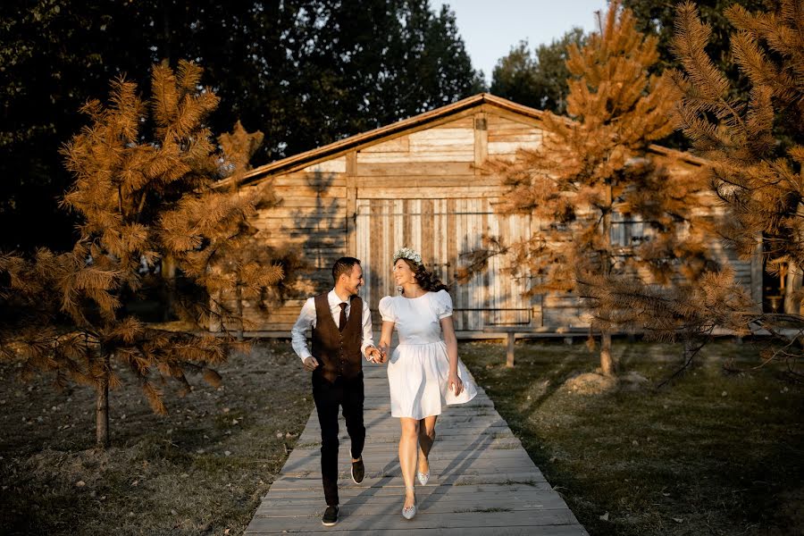 Wedding photographer Corneliu Panzari (beststudio). Photo of 23 September 2020