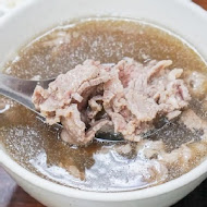 助仔牛肉湯