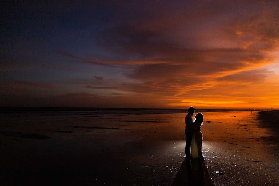 Fotografo di matrimoni Diego Velasquez (velasstudio). Foto del 22 dicembre 2022