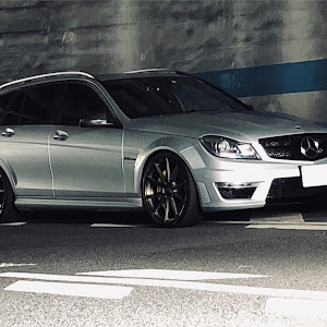 Cクラスステーションワゴン C63