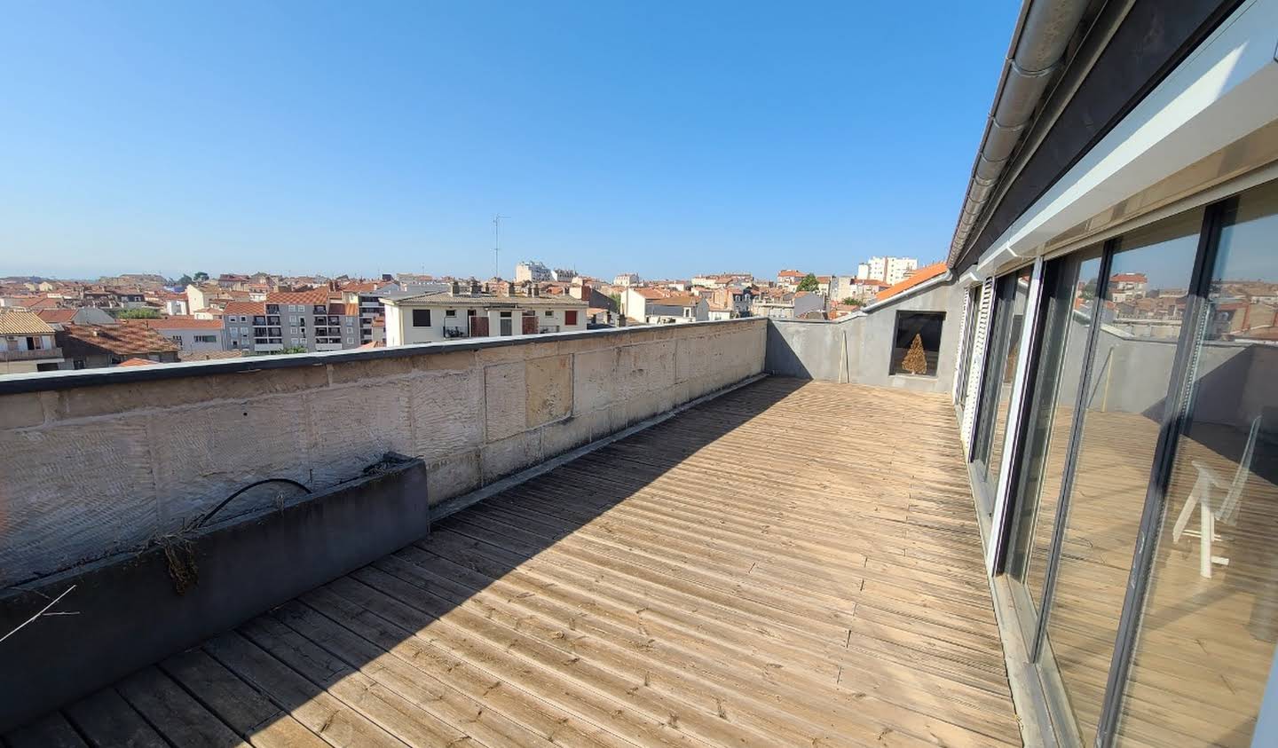 Apartment with terrace Beziers