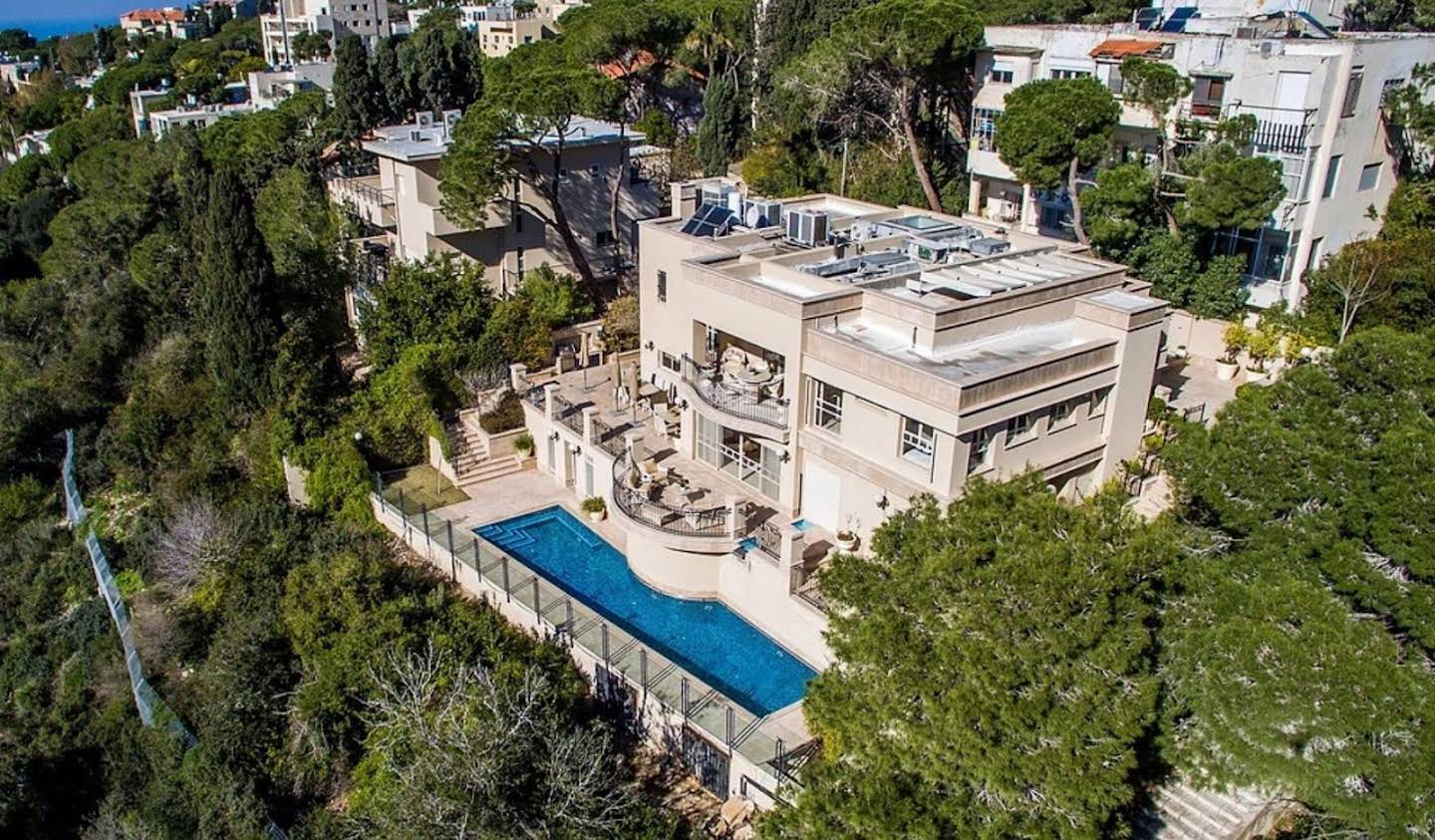 House with garden and terrace Haifa