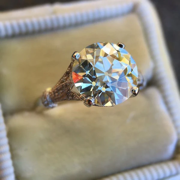 Title 6, Style Round Super Sparkle diamanten ring, schit...