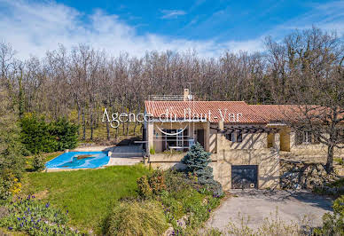 Villa with pool and terrace 3