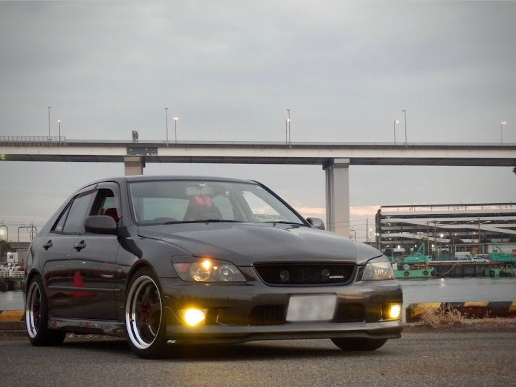 アルテッツァのドライブ・名古屋港・11月もよろしくお願いします・シャコタカに関するカスタム事例の投稿画像2枚目