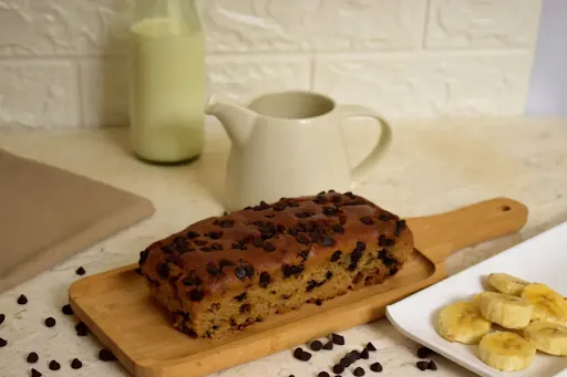 Banana Choco Chips Cake