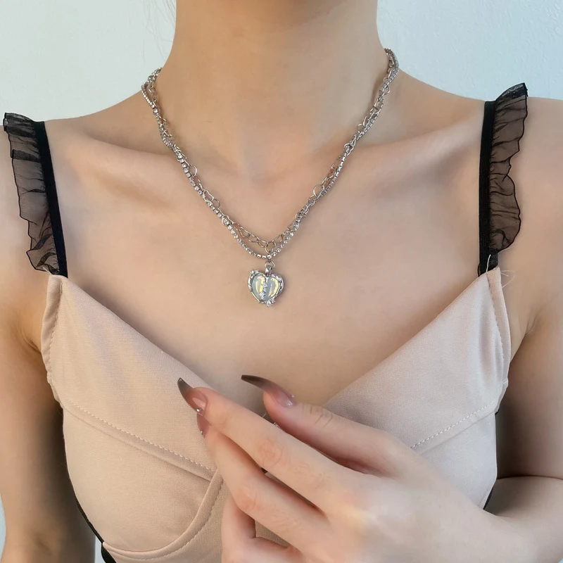 Collier Diamant Cœur Design Spécial Femme Luxe Léger Avancé Élégance Brillant Idéal Cadeau Romantique Sophistiqué