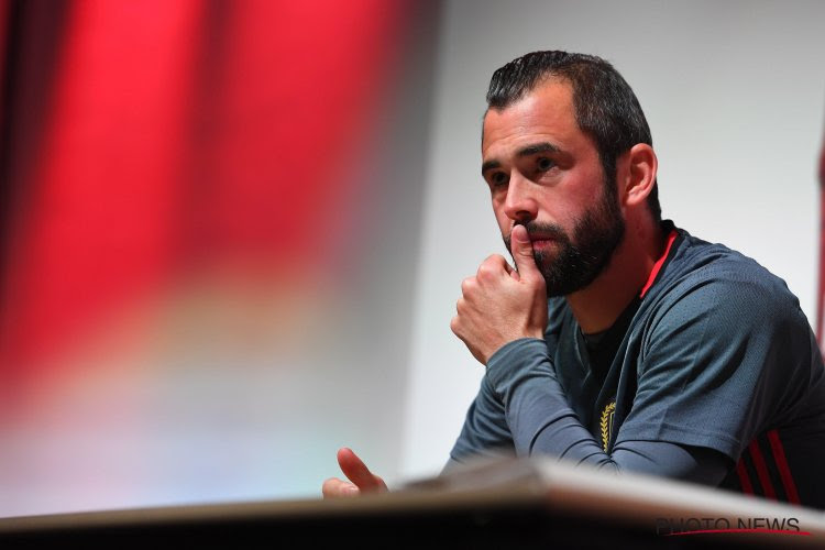 Slechts nieuws over Steven Defour, Burnley-fans houden hun hart vast