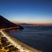 Lo Stretto di Messina da Scilla di 