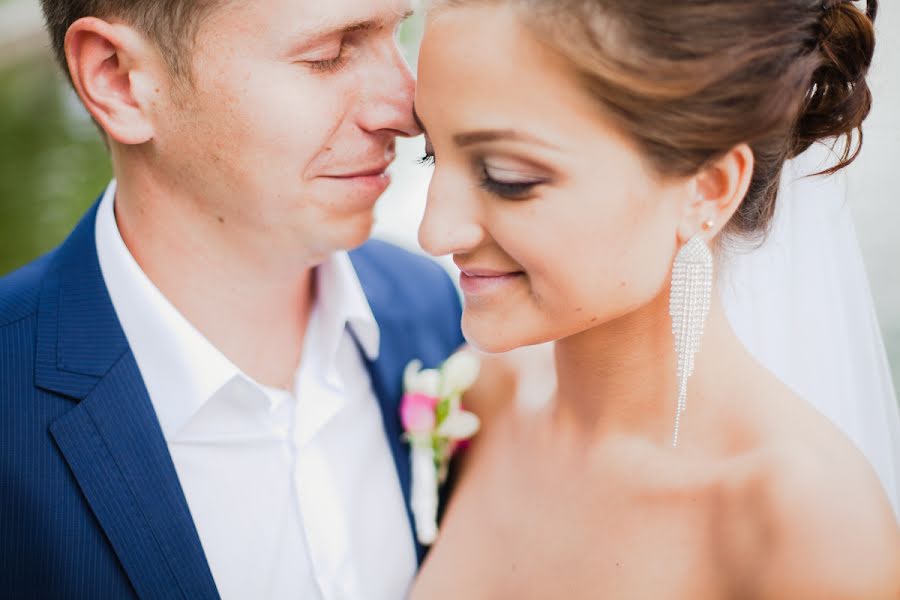 Wedding photographer Kaleriya Petrovskaya (lira192021). Photo of 26 August 2014