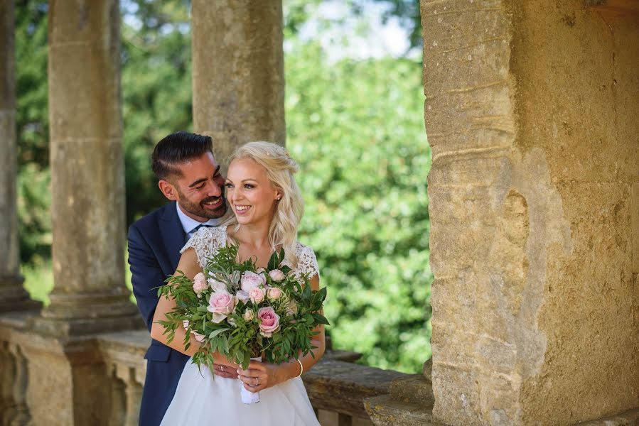 Fotógrafo de casamento Guy Collier (guycollierphoto). Foto de 2 de julho 2019