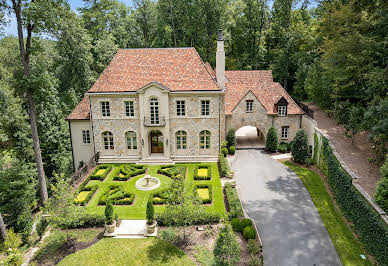 Maison avec piscine et jardin 19