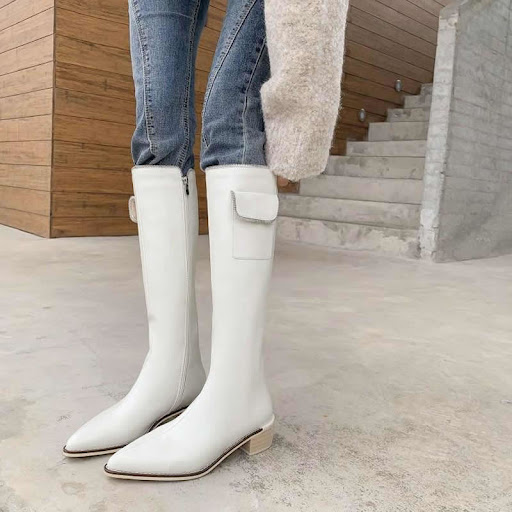 Title 2, Pointed retro mid-heel mid-tube boots, featurin...