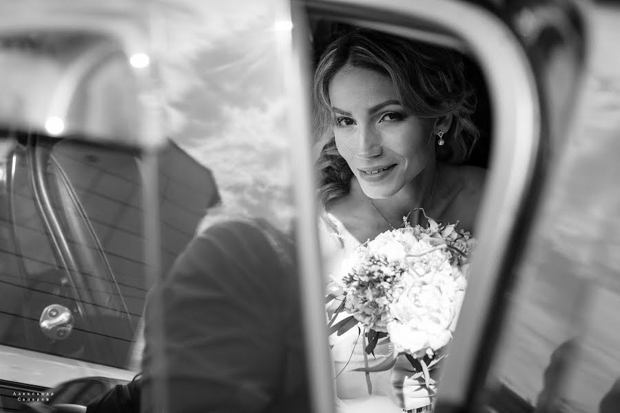 Fotógrafo de casamento Aleksandr Saparov (alexsap). Foto de 11 de agosto 2015