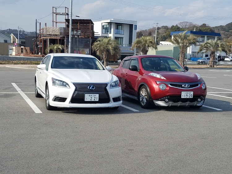 LSのLS・LEXUS LS・LEXUS LS 600h・日産 ジューク・コラボ撮影に関するカスタム事例の投稿画像3枚目