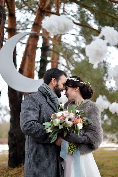 婚禮攝影師Anna Timokhina（avikki）。2016 1月4日的照片