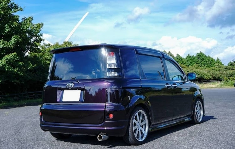 シエンタの低そうで低くない少し低いクルマ・シンプルイズベスト・目指せ最高のベビーインカー・自分の車のレアパーツ・紫の芋車に関するカスタム事例の投稿画像1枚目