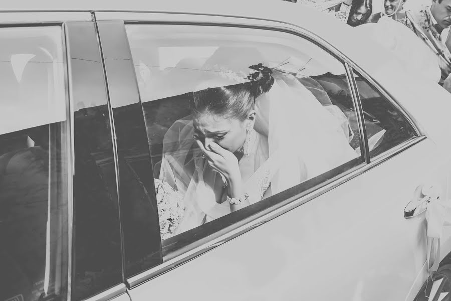 Fotografo di matrimoni Kima Car (mamatovkima). Foto del 25 luglio 2013