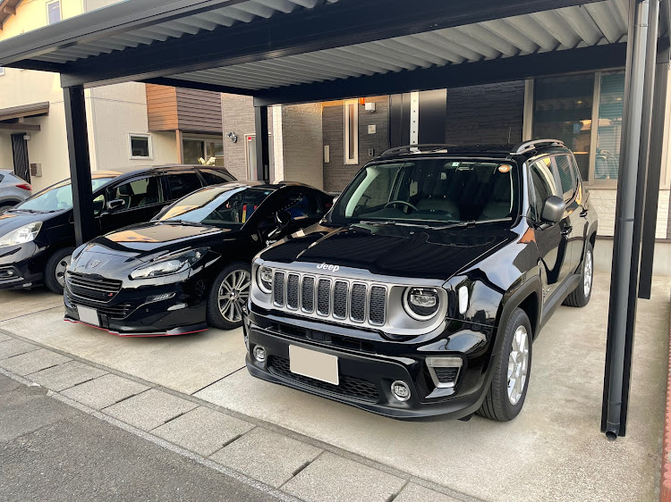 RCZのJeep・Jeep レネゲード・ジープレネゲード・黒い車ばかり・女房の愛車に関するカスタム事例の投稿画像1枚目