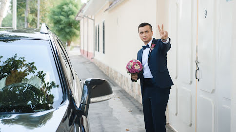 Fotógrafo de casamento Danil Dolidze (danfergana). Foto de 8 de setembro 2018