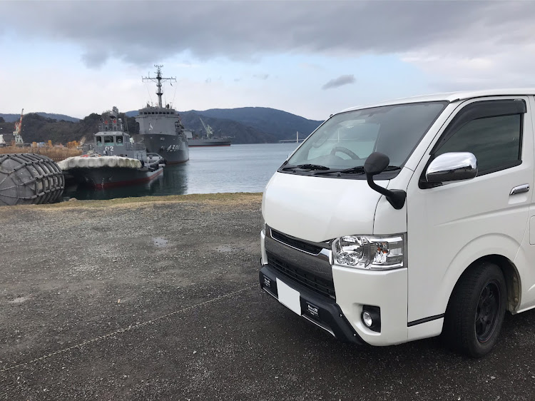 ハイエースバンのドライブ・タイヤ交換に関するカスタム事例の投稿画像1枚目