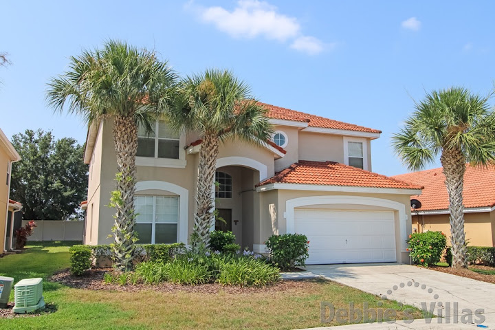 Orlando vacation villa, gated community, close to Disney, south-facing pool and spa, games room